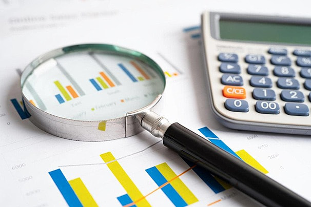 Perhitungan Ukuran Sampel dengan Rumus Slovin