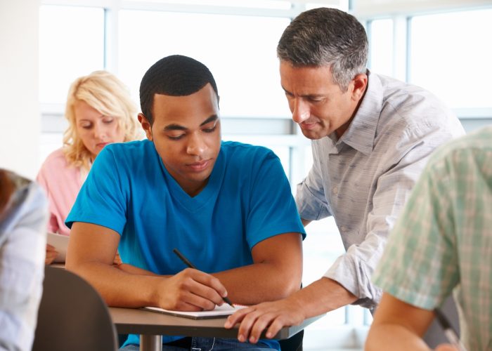 Perbedaan Skripsi Kualitatif dan Kuantitatif Secara Lengkap