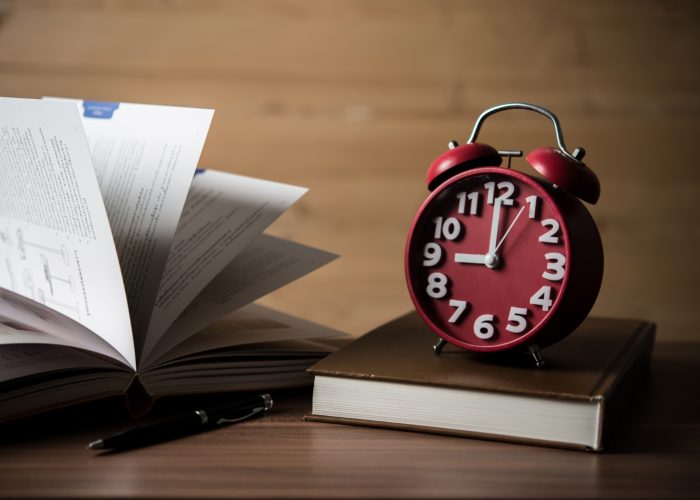 Cara Membagi Waktu Skripsi dan Kerja Agar Tetap Produktif