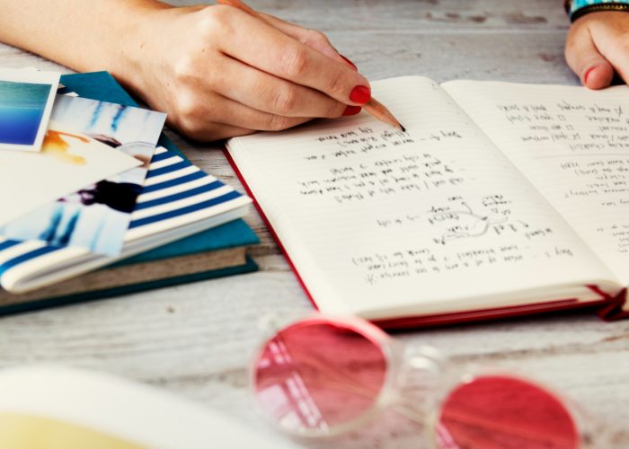 Kalimat Utama dan Penjelas: Panduan Lengkap