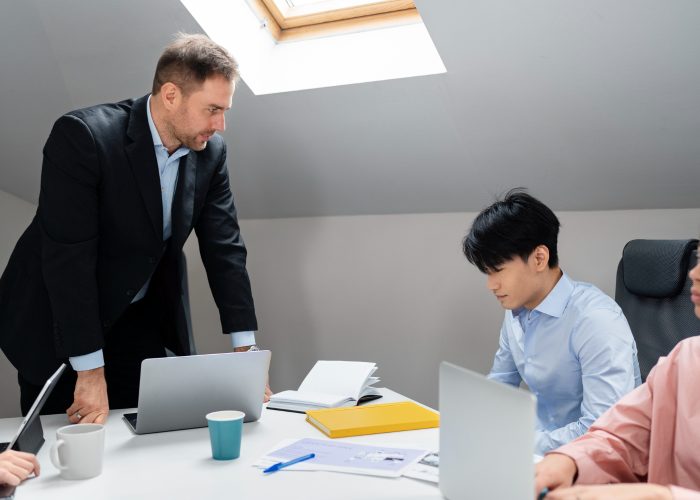 Tekanan Dosen Pembimbing: Cara Bijak Menghadapinya