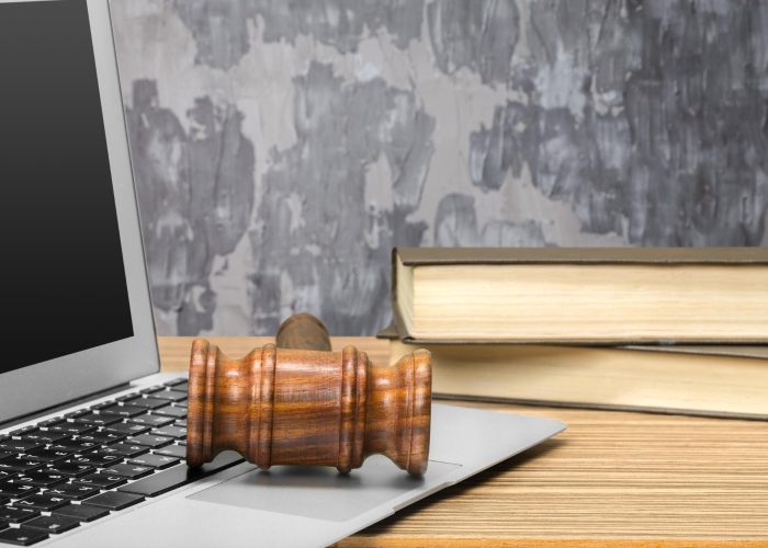 50 Topik Skripsi Terkini Hukum 