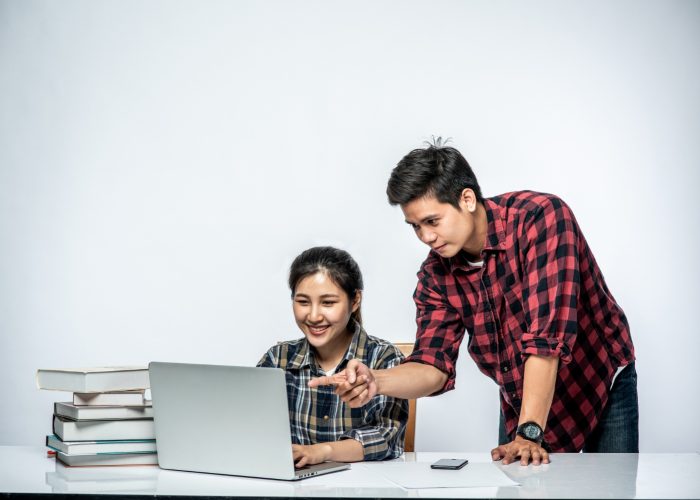 Topik Skripsi Terkini dan Relevan untuk Penelitian Modern 