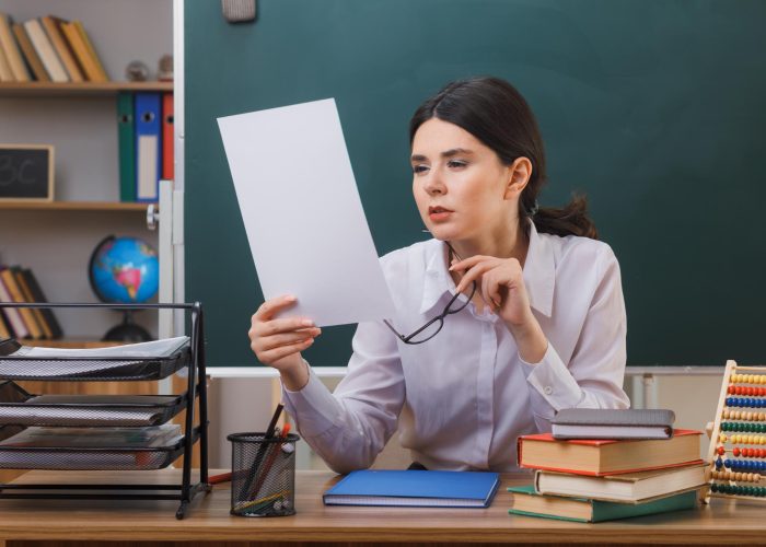 Contoh Topik Skripsi Terkini yang Mudah dan Menarik